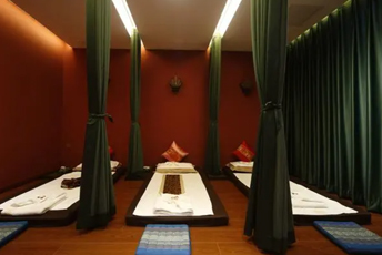 天津河东泰式按摩的被动瑜伽：当身体被折叠成诗